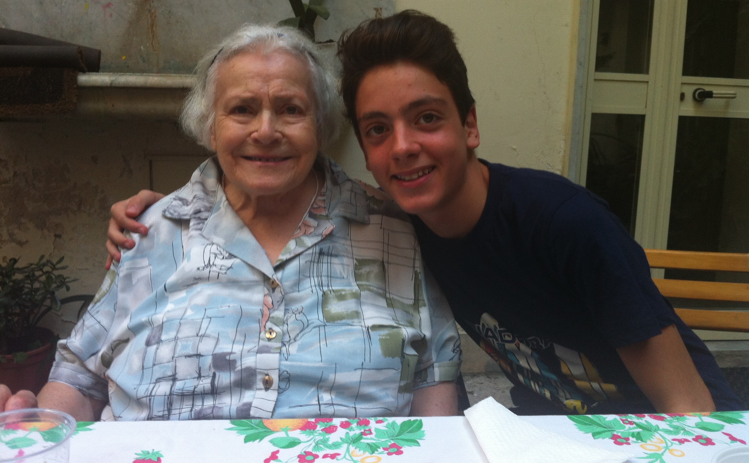 A Napoli giovani e anziani insieme per un’estate di solidarietà